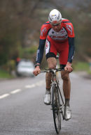 Sean Yates grinds an enormouse gear up Essendon Hill